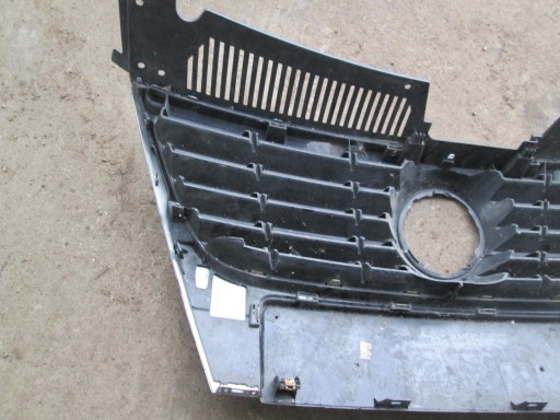 СНЯТИЕ РЕШЕТКА PASSAT B6 ХРОМ 3C0856651