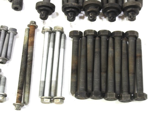 ŚRUBY SZPILKI SILNIKA 2.0D M47 BMW E90 E87 E60