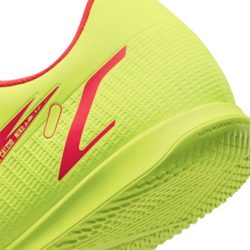 Футбольные бутсы Nike Mercurial Vapor 14 Club IC