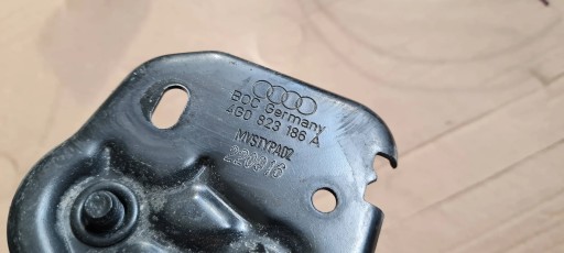 A6 C7 4G LIFT RYGIEL ZATRZASK MASKI PRZÓD 4G0823186A