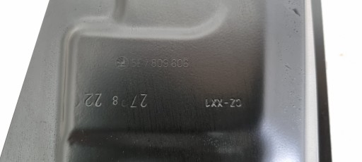 POSZYCIE SŁUPEK PRÓG PRAWE SKODA OCTAVIA IV 20-