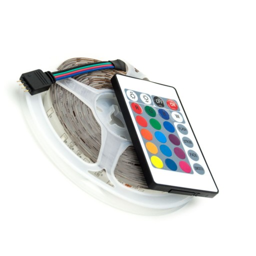 Готовый КОМПЛЕКТ из светодиодной ленты RGB 5М для кухонной комнаты.