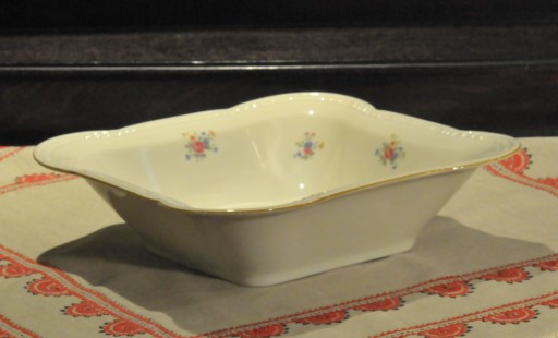 Koenigszelt Karola ecru квадратный салатник 24,5 x 24,5 x 6,5 см цветы