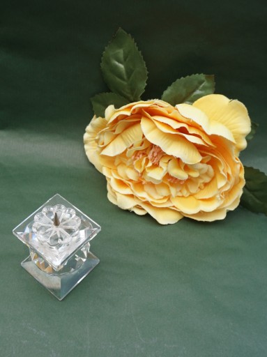 Swarovski: lśniący świecznik na jedną świecę! Kryształ! Sygnowany!