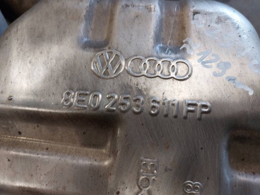 ЦЕНТРАЛЬНЫЙ ГЛУШИТЕЛЬ AUDI A4 B6 1.8 T QUATTRO