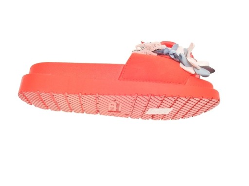 KLAPKI NA PLATFORMIE W KWIATY PT-109 Red r.39