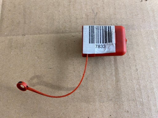 BMW E65 E66 E81 E82 E84 E87 E88 E90 E91 E92 E93 ZAŚLEPKA KLEMY PLUSA