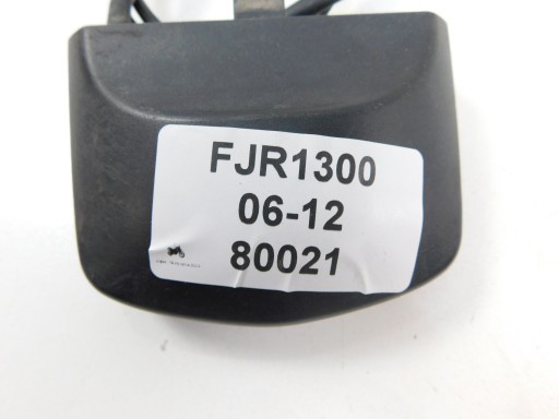 YAMAHA FJR 1300 06-12 OŚWIETLENIE TABLICY REJESTRACYJNEJ TYŁ