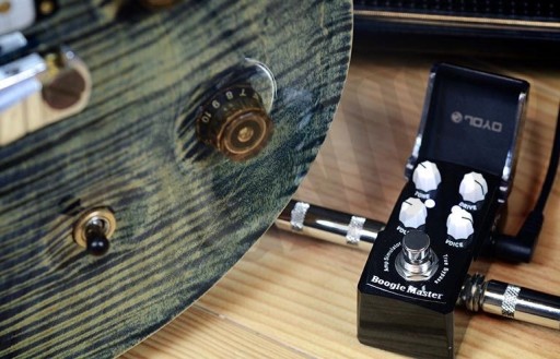 ГИТАРНЫЙ ЭФФЕКТ JOYO JF 309 BOOGIE MASTER PREAMP COMPACT 73X38X50MM