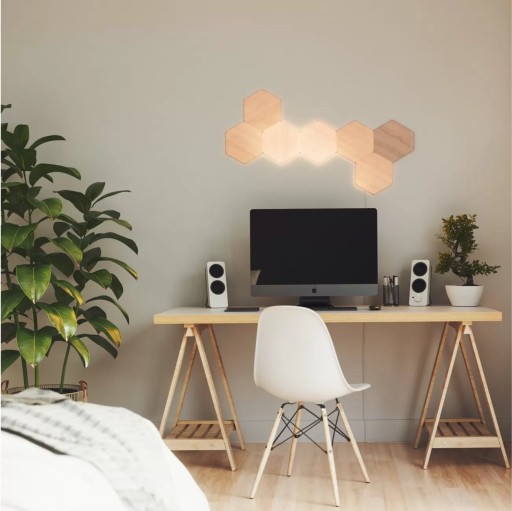 Набор Nanoleaf Elements Hexagons из 7 светодиодных световых панелей под дерево