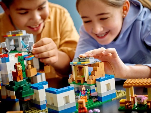 LEGO Minecraft 21188 Деревня лам