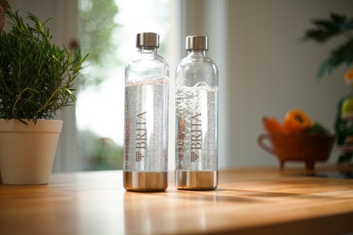 Карбонизатор воды Brita SodaOne + баллон с CO2 + бутылки (белый)