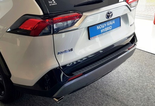 TOYOTA RAV4 2019 - НАКЛАДКА НА БАМПЕР