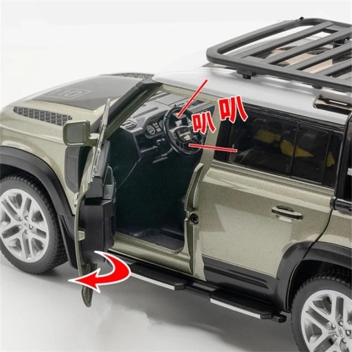 Модель внедорожника Range Rover Defender из алюминия в масштабе 1:18.