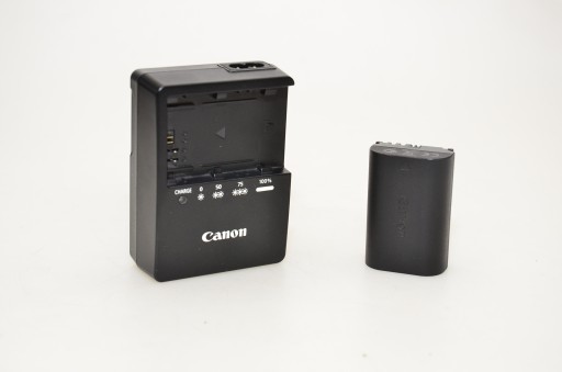 Lustrzanka Canon EOS 5D Mark IV korpus