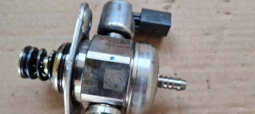Q5 80A ТОПЛИВНЫЙ НАСОС 2.0 TFSI 06K127028J A4 B9 8W A5 VW AUDI