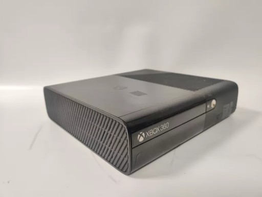 КОНСОЛЬ XBOX 360 250 ГБ — КОМПЛЕКТ