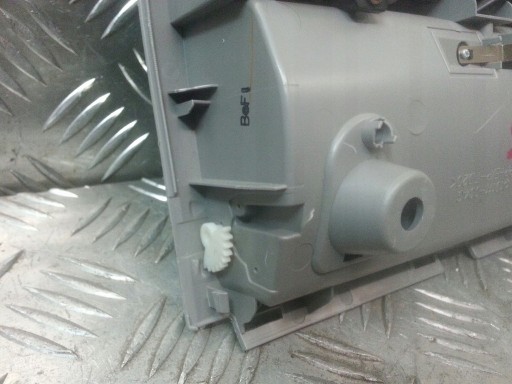 LAMPKA PODSUFITKI LEXUS GS III 05-11