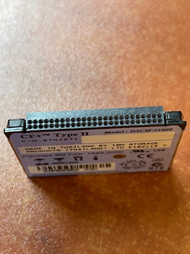 CF DSCM-11000 — IBM Microdrive CompactFlash емкостью 1 ГБ