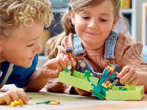 LEGO DISNEY Волшебная дверь Антонии (43200 Encanto)