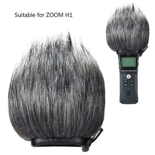 Микрофон ZOOM H1 на лобовом стекле