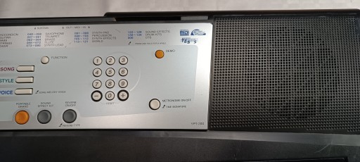 Клавиатура YAMAHA YPT-200