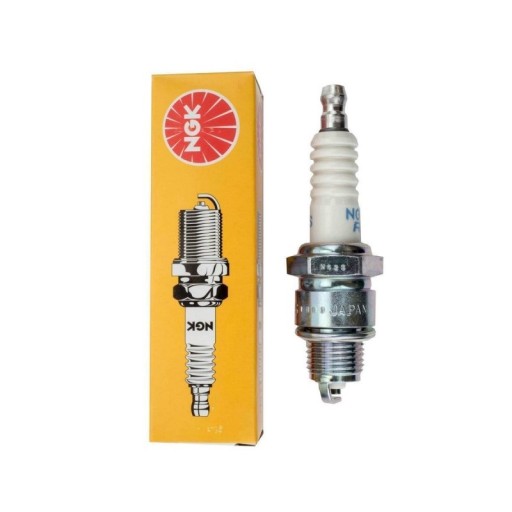 Свеча зажигания NGK BP6HS.