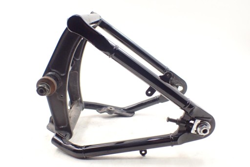 Yamaha XV 1600 Wild Star 2003 Задний поворотный рычаг