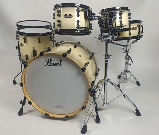 Дизайн змеи от PEARL Masterworks Moose's Snake