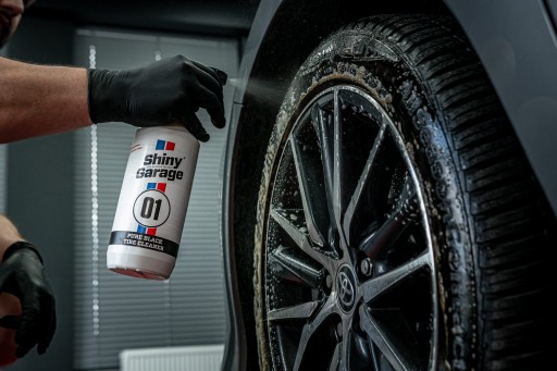 Shiny Garage Pure Black Tire Cleaner 1л - концентрат для чистки элементов