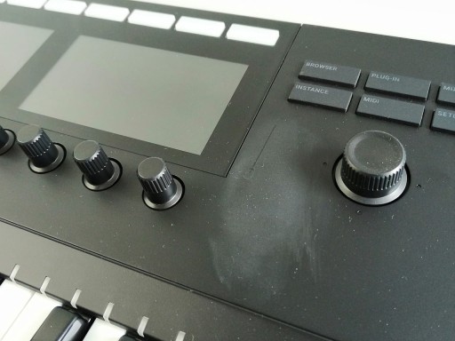 Родные приборы KOMPLETE KONTROL S49 MK2