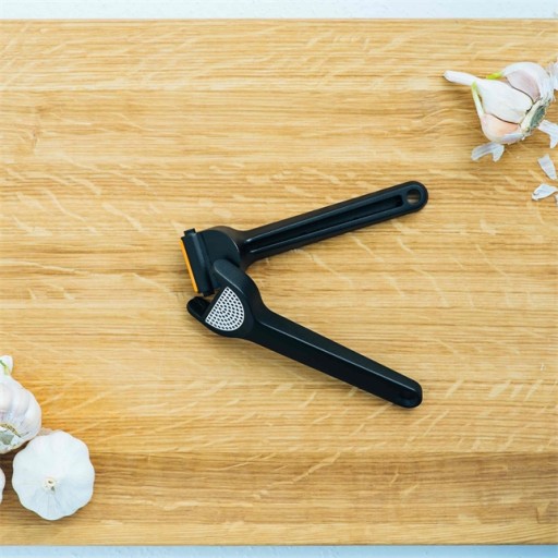 ЧЕСНОЧНО-ПРЕССОВЫЙ 1028361 FISKARS
