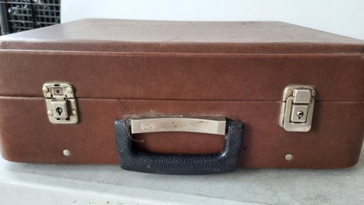 ПЕЧАТНАЯ МАШИНКА ARCHER 1301 KONIN CASE ХОРОШЕЕ СОСТОЯНИЕ