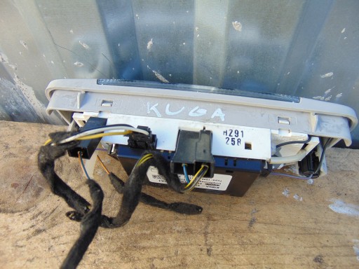 LAMPKA PODSUFITKI FORD KUGA MK1 FOCUS MK2 C-MAX
