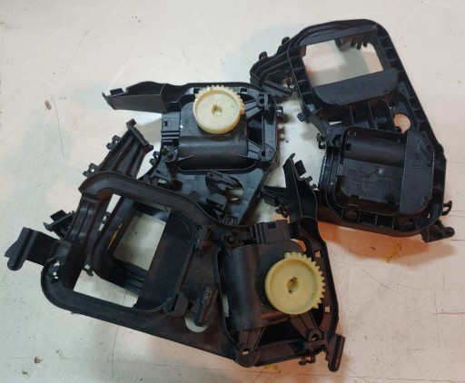 Электродвигатель заслонки отопителя 0132801357 Vw Seat Skoda 02-