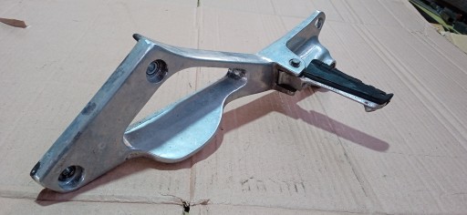 YAMAHA TDM 850 4TX Комплект подножки для левого пассажира (задняя)