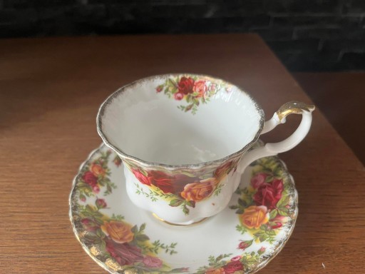 Дуэт чашек Royal Albert Old Country Roses