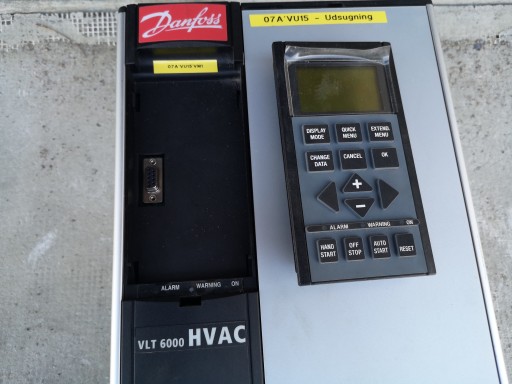 ИНВЕРТОР DANFOSS VLT 6000 2,2 кВА