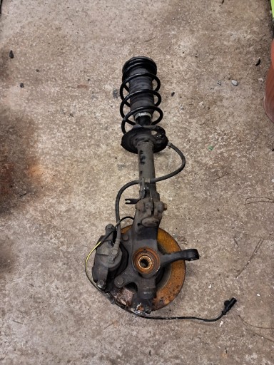 Поворотный кулак MCPERSON ПРАВЫЙ AYGO 2 PEUGEOT 108C114-21