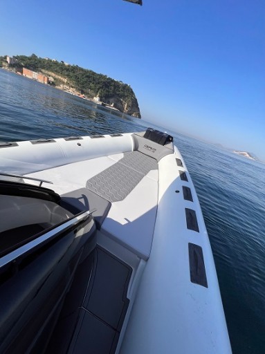 Новый РИБ OROMARINE S11 Coupe - 9 99м 26ос каюта туалет - от boatcenter.co.uk