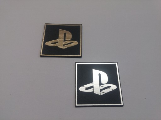 Наклейка-эмблема PLAYSTATION 30 x 30 мм *СЕРЕБРЯНЫЙ