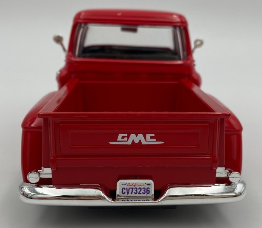1955 GMC Blue Chip Pick-up красный 1:24 Motormax 79382