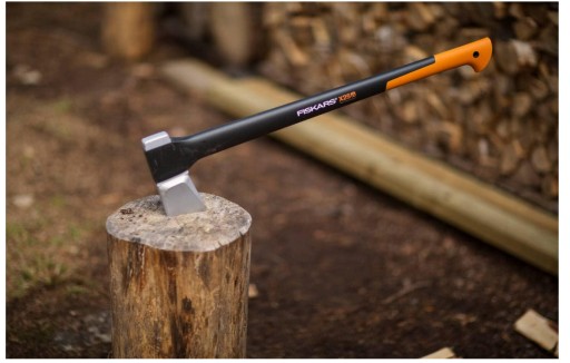 Топор Fiskars Ax XL X25, 2,5 кг, чехол для хранения лезвия