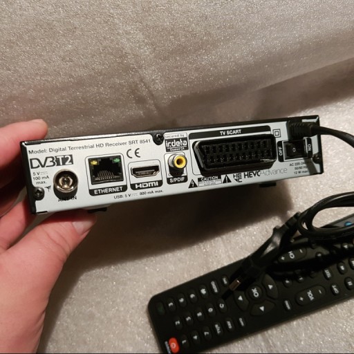 Тюнер-декодер DVB-T2 HEVC — STRONG SRT8541