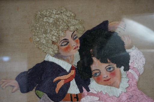 Старая картина, вышитая, расписанная, арт-деко, 1930-е годы.