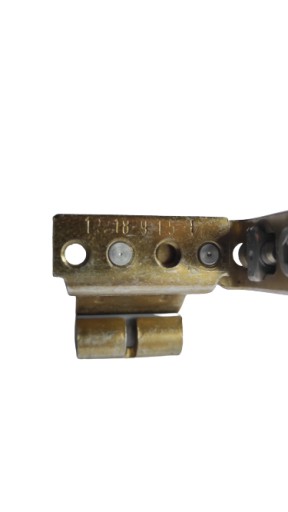 Roto 12/18-9 350 петля, кронштейн рычага R
