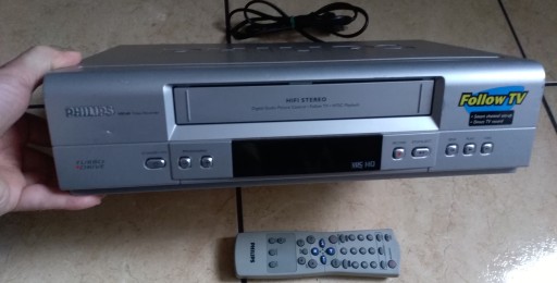 Видеомагнитофон Philips VR540, красивая картинка, ДИСТАНЦИОННЫЙ!