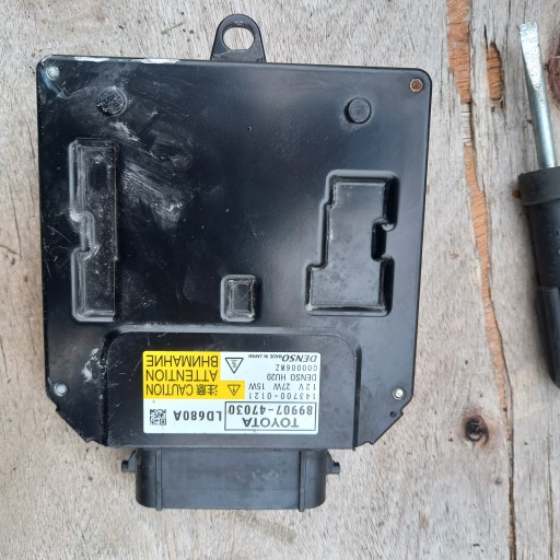 89907-47030 85967-47040 преобразователь Toyota Prius Prime левый фонарь