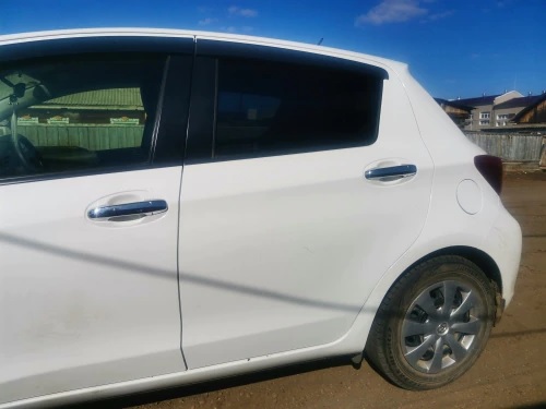 Хромированные накладки на ручки дверей Toyota Yaris 2007 - 2011 гг.
