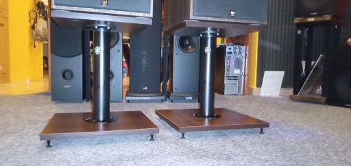СТЕНДЫ BIG BOB SPEAKER СТЕНДЫ короткие Короткие